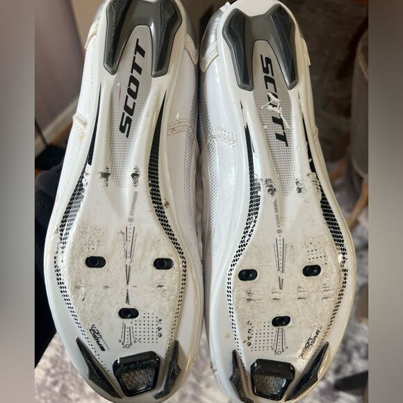 Scott Road Shoes Pro Lady
Anatomic Womens White Gloss
Cycling Shoes Size EU41 - Picture 6 of 6